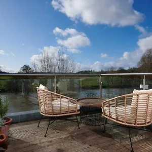 Inn The Boathouse, Bath