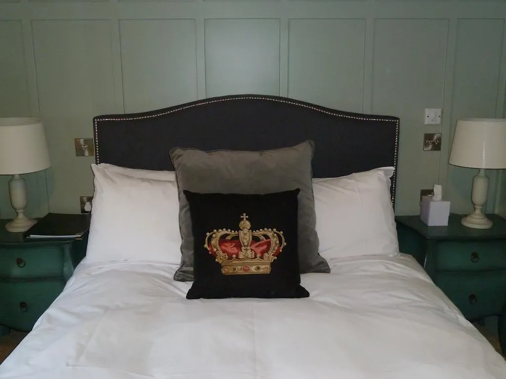 Отель Edgar Townhouse Бат 3*,